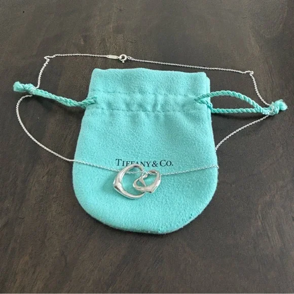 Tiffany & Co. Elsa Peretti Rare Double Heart Necklace - Picture 5 of 6